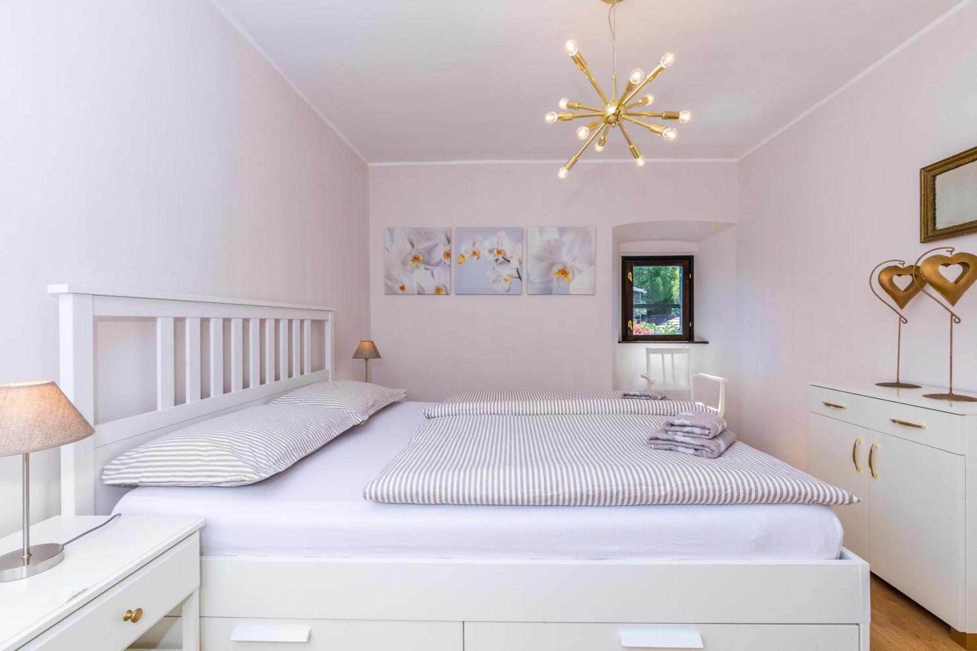 Apartments Lina Vrh  Luaran gambar